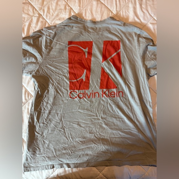 Calvin Klein Gray Short Sleeve Tee Minimalist Design - Picture 3 of 3